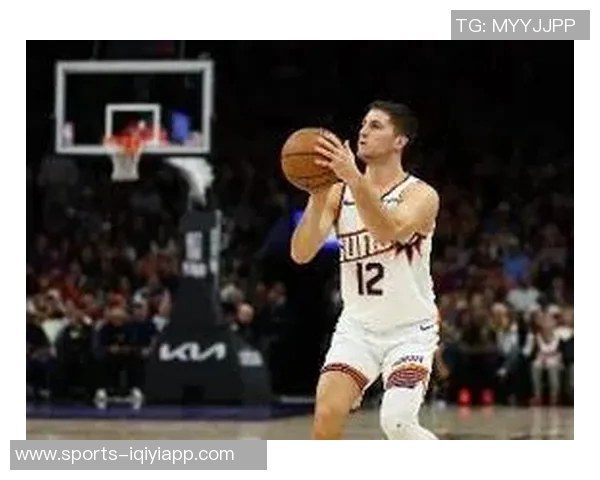 吉莱斯皮称赞布克场上威慑力强大自信出手是我唯一的要求 吉莱斯皮称赞布克场上威慑力强大自信出手是我唯一的要求