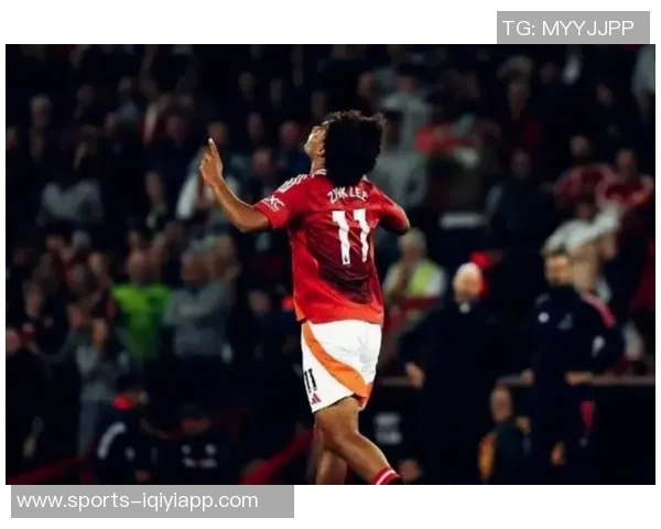 齐尔克泽希望留在曼联争取位置球队暂无出售计划