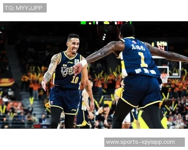 杰弗森称赞奎因潜力巨大期待其成为美国男篮理想内线球员