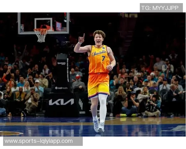 克尼佩尔表现积极尽管手感一般14投4中斩获18分罚球命中率高正负值显著提升